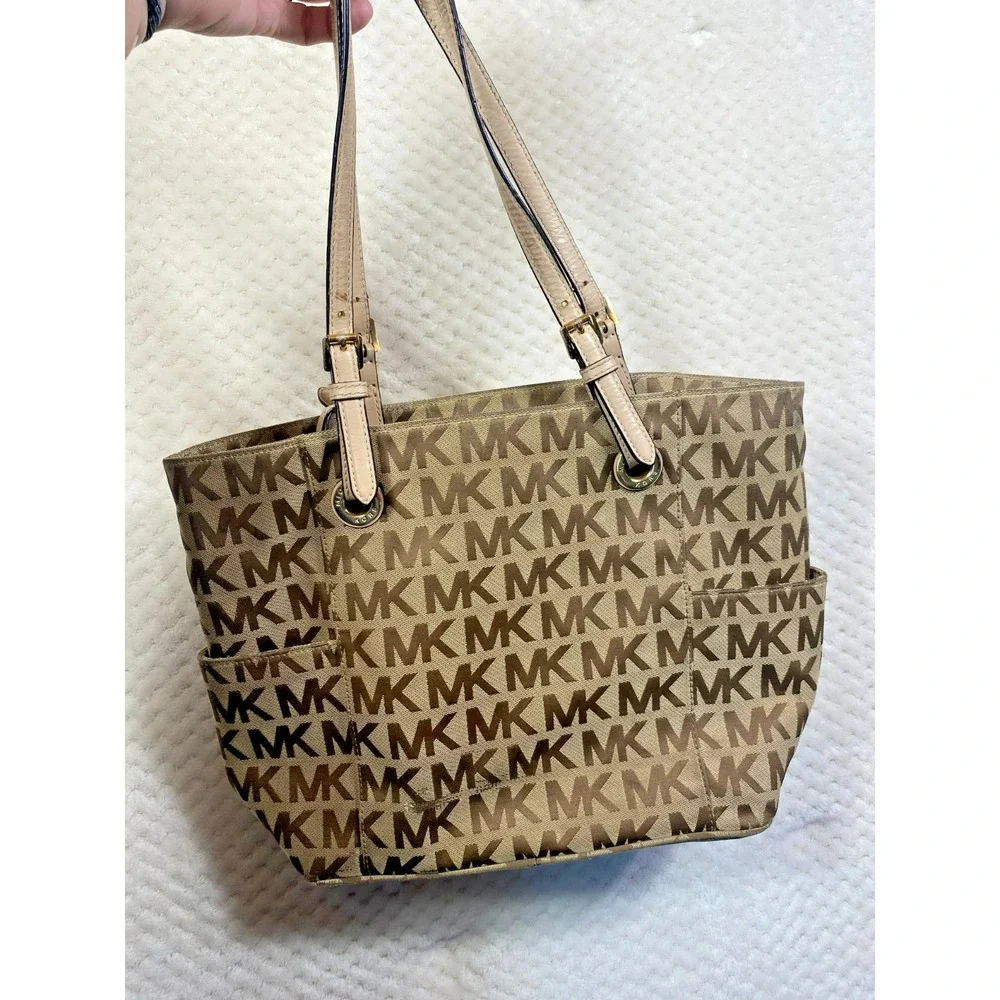 Michael Kors Large Jet Set Travel Tote Vanilla Tan Monogram Canvas Handbag Purse
